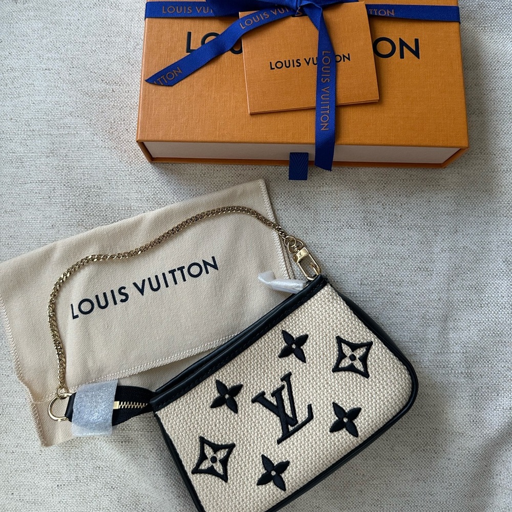 Louis Vuitton Mini pochette by the pool